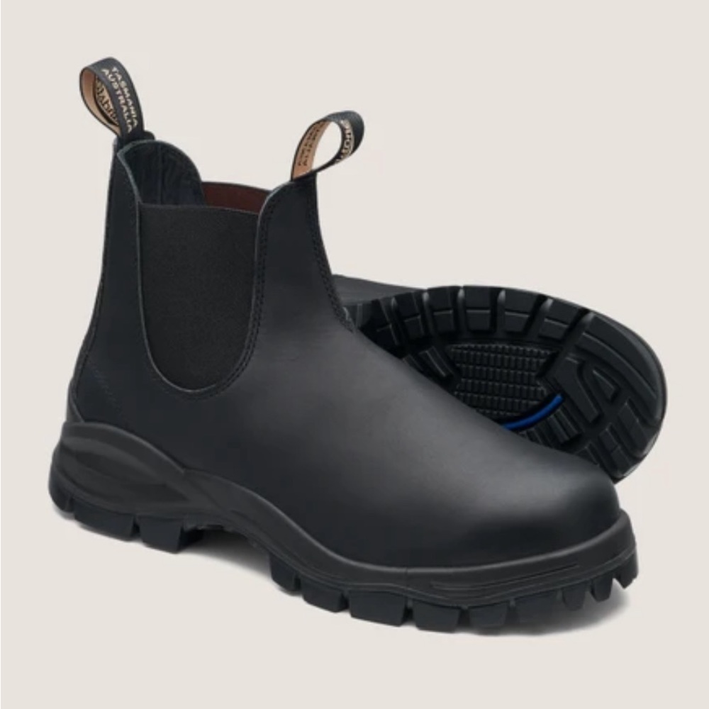 Blundstone Lugsole 2240 (US 8, UK/AU 5)